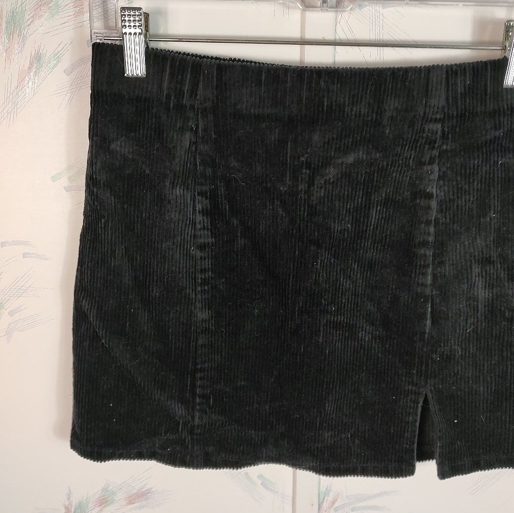 Forever 21 Black Mini Corduroy Skirt M - Picture 2 of 8